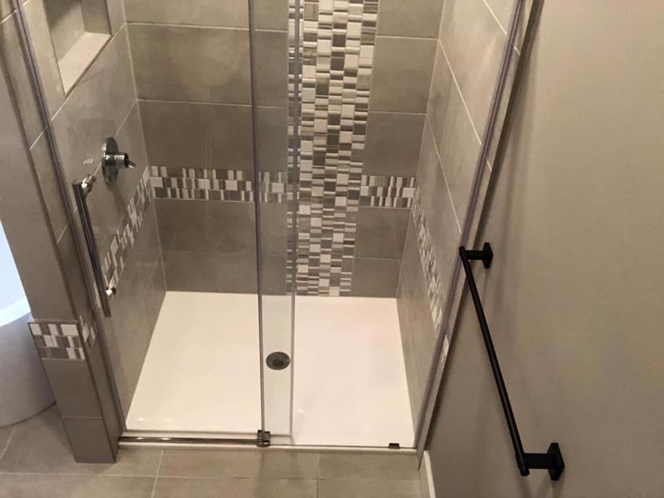 Bathroom tiles | Vallow Floor Coverings, Inc.