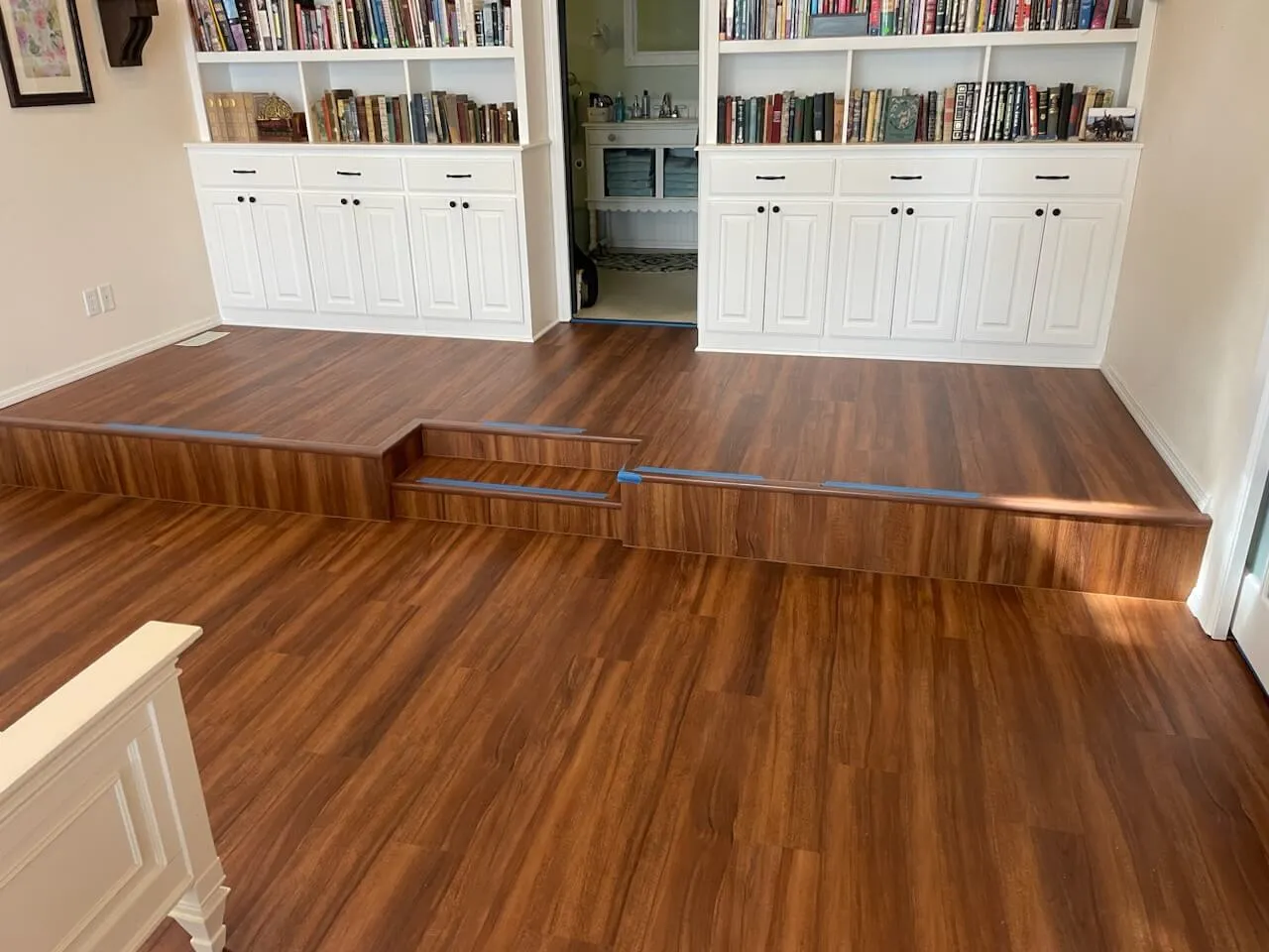 Jackson-85775-Burnt-Umber-on-steps